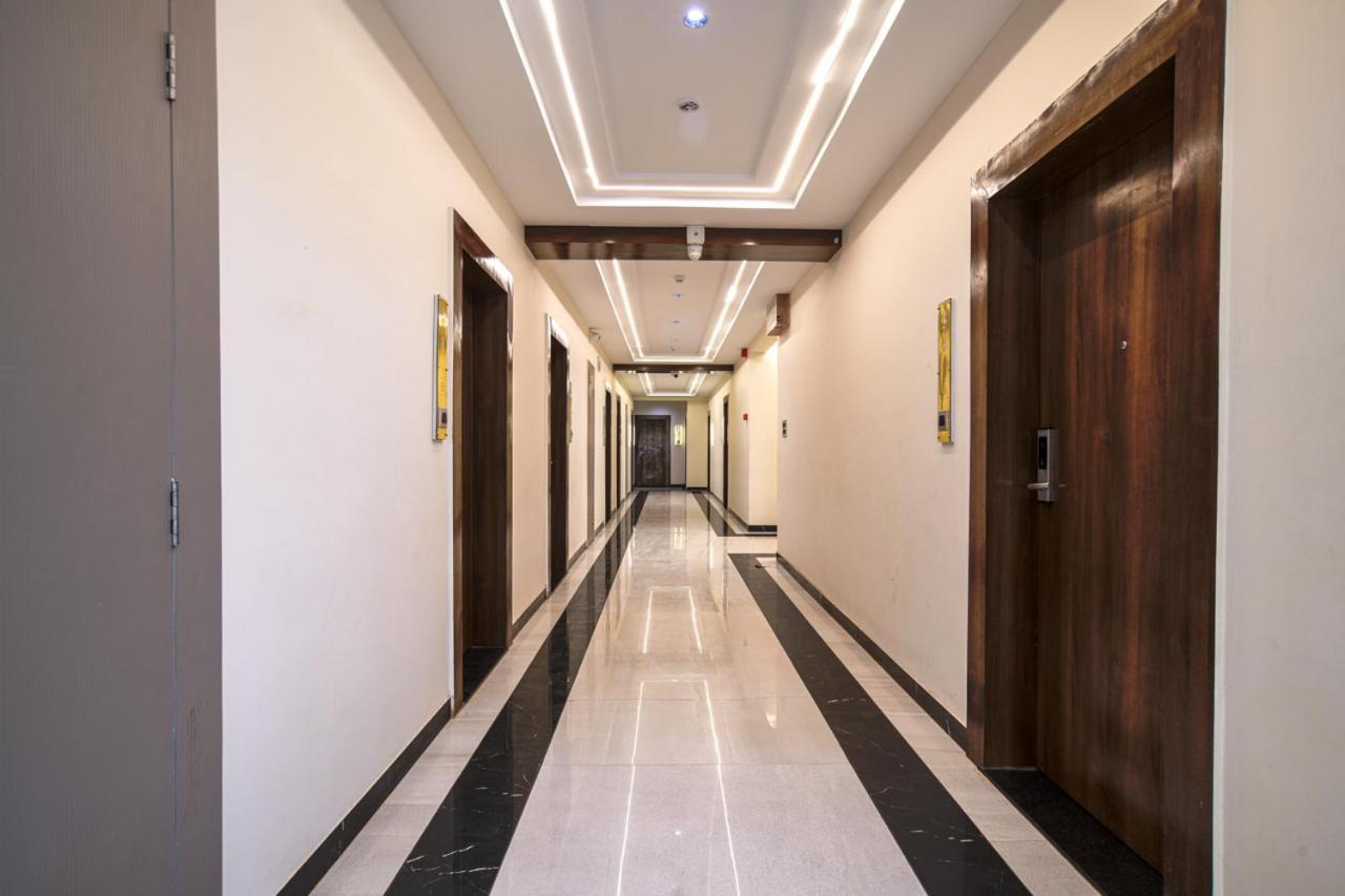 Hotel Miracle 2Km From Mahakal Temple Ujjain Dış mekan fotoğraf