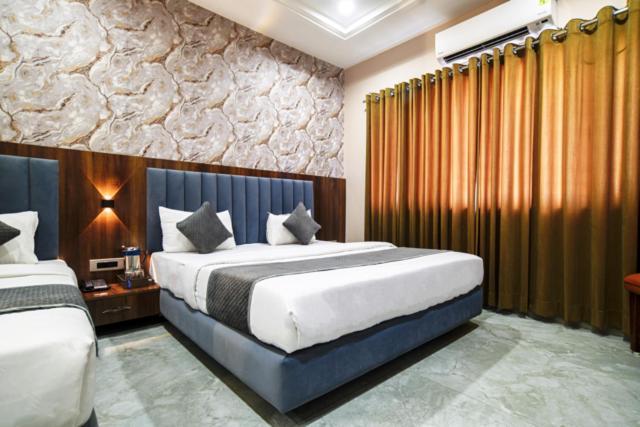 Hotel Miracle 2Km From Mahakal Temple Ujjain Dış mekan fotoğraf